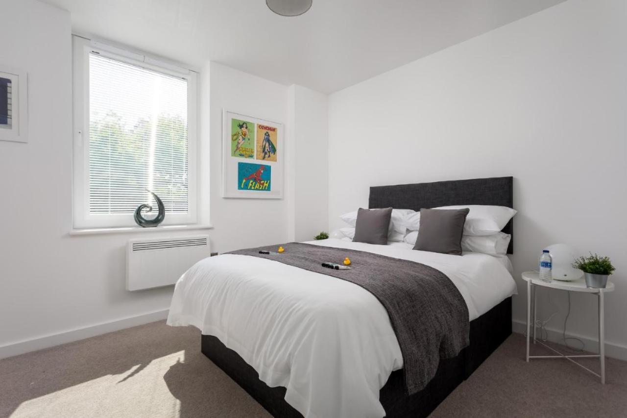 The Post House One By Fortuna Property Gloucester Exterior photo